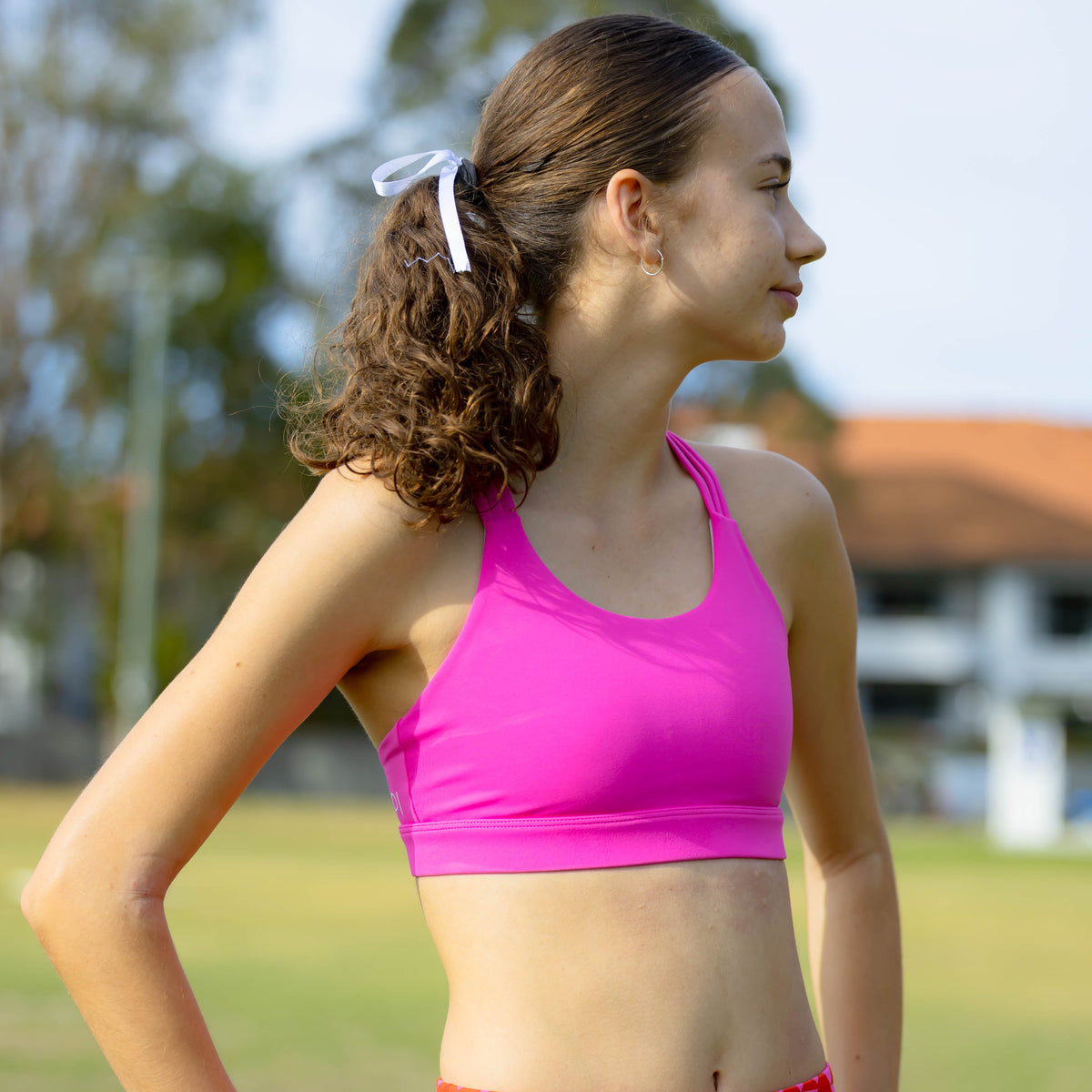 girls pink sports bra