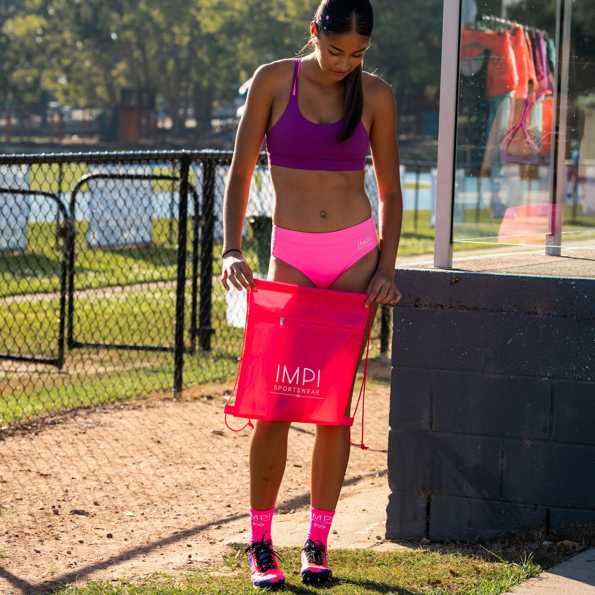 hot pink spike bag