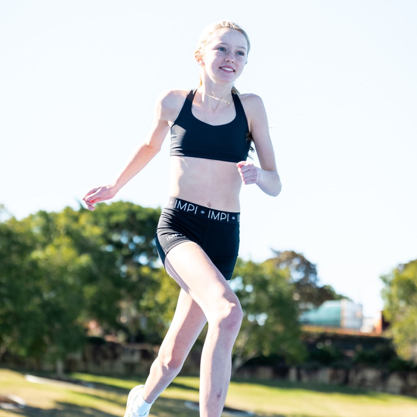 black elastic running shorts