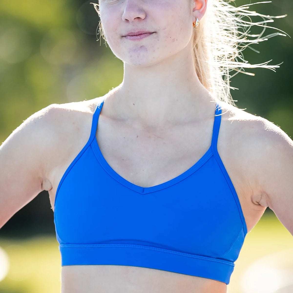 IMPI V-Neck Sports Crop - Cobalt