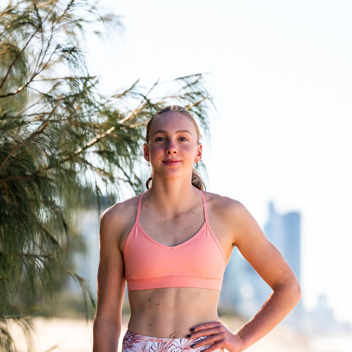 IMPI V-Neck Sports Crop - Peachy