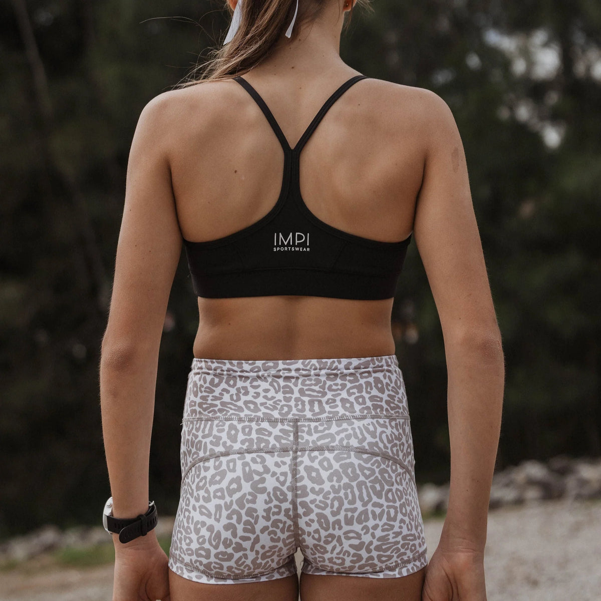 black sports bra