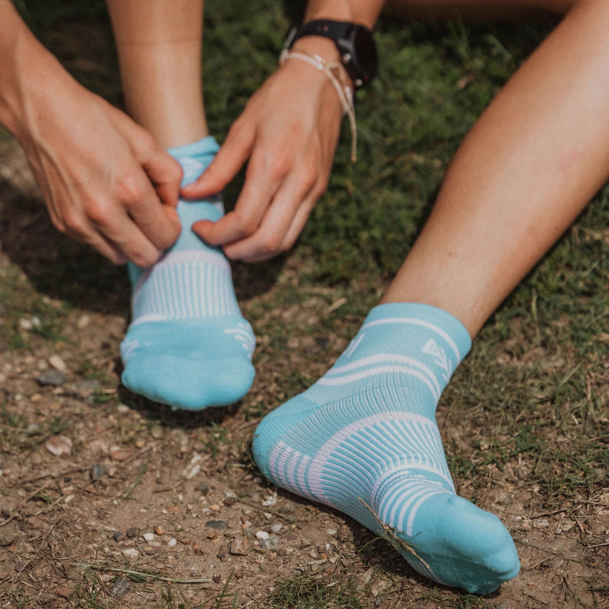 IMPI Shorter Crew Socks - Baby Blue/White