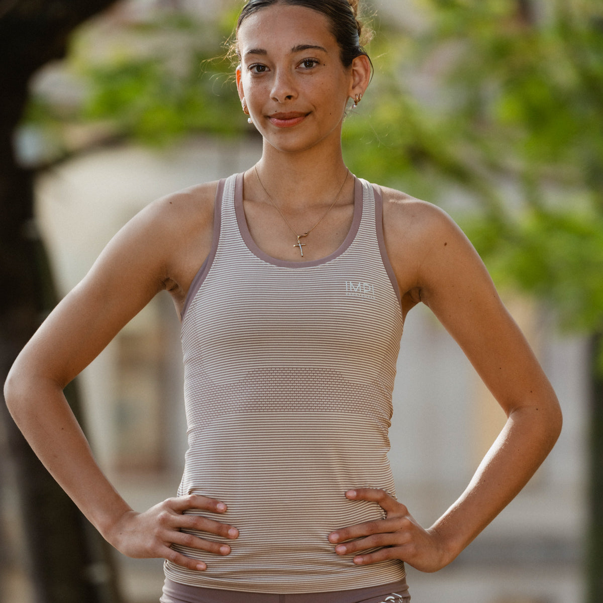 girls seamless chocolate running singlet