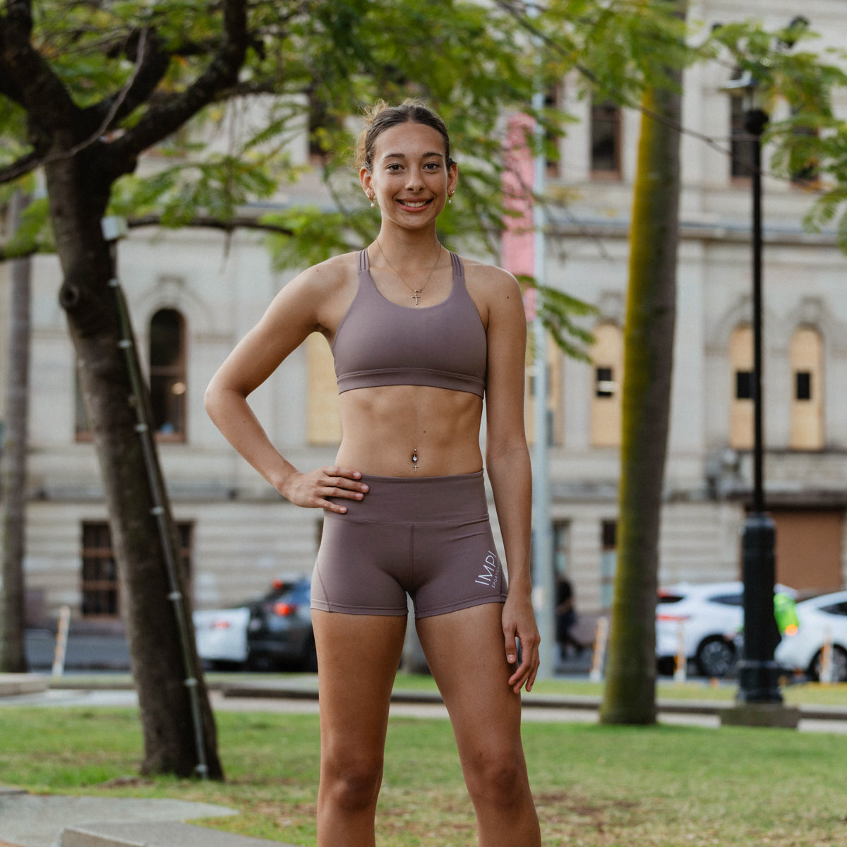girls choc running crop