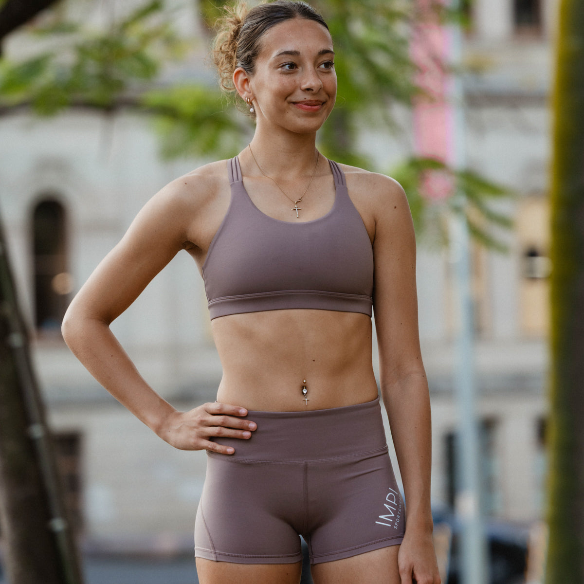 girls choc running crop