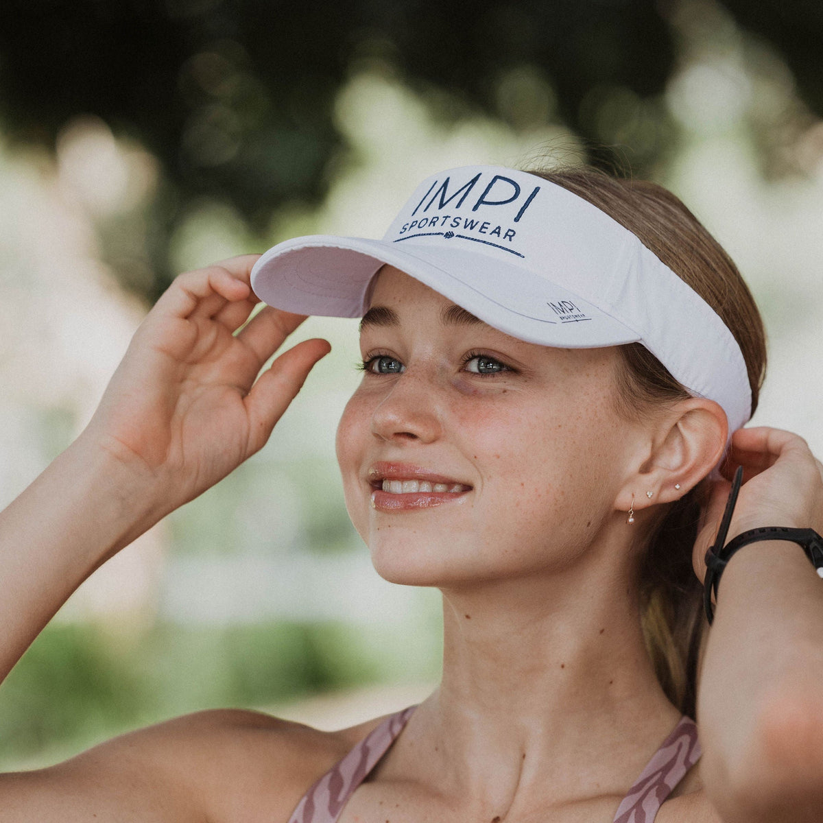 white running visor