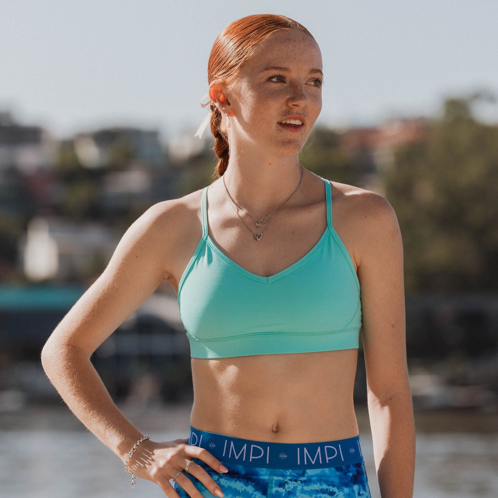 girls mint running crop