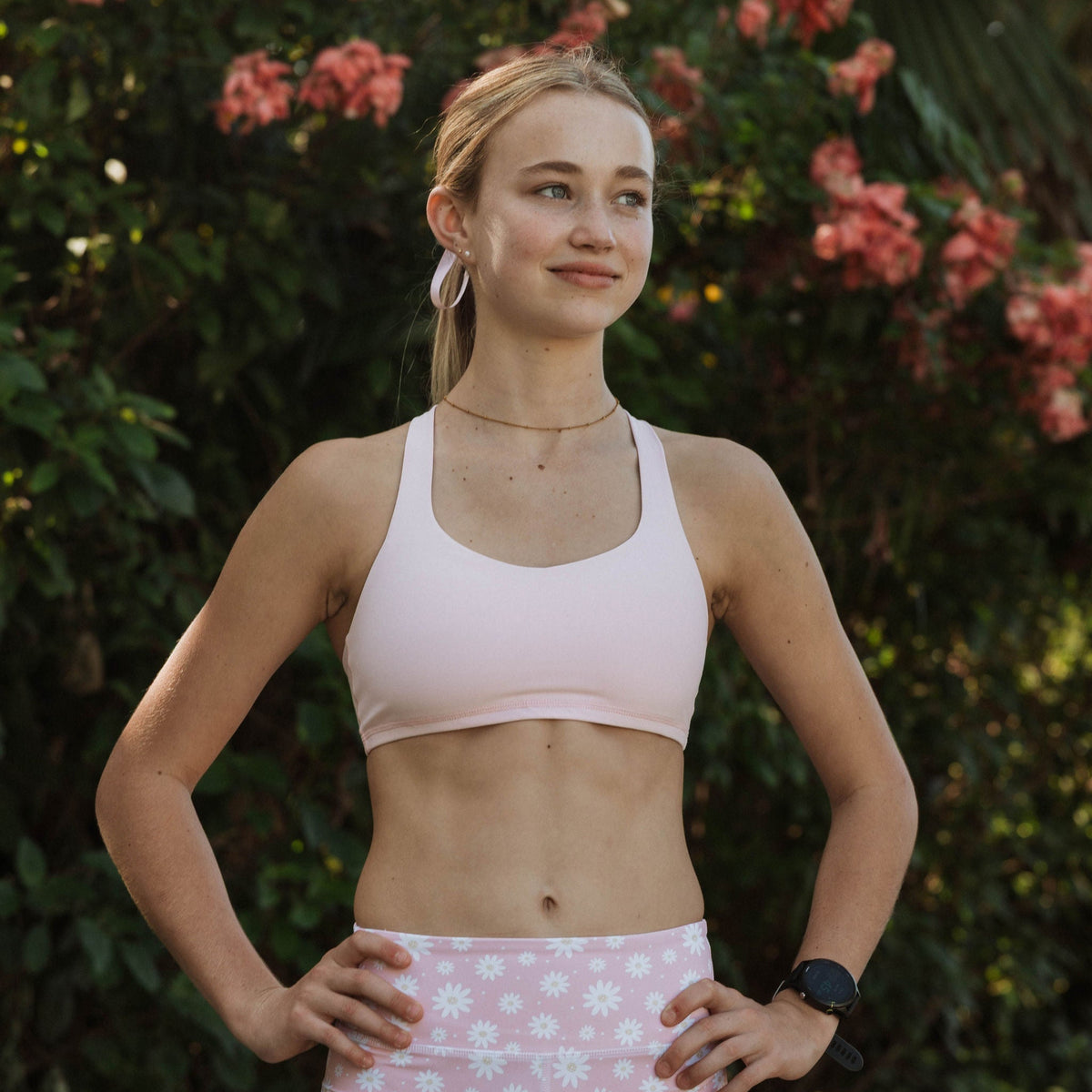 pale pink running crop