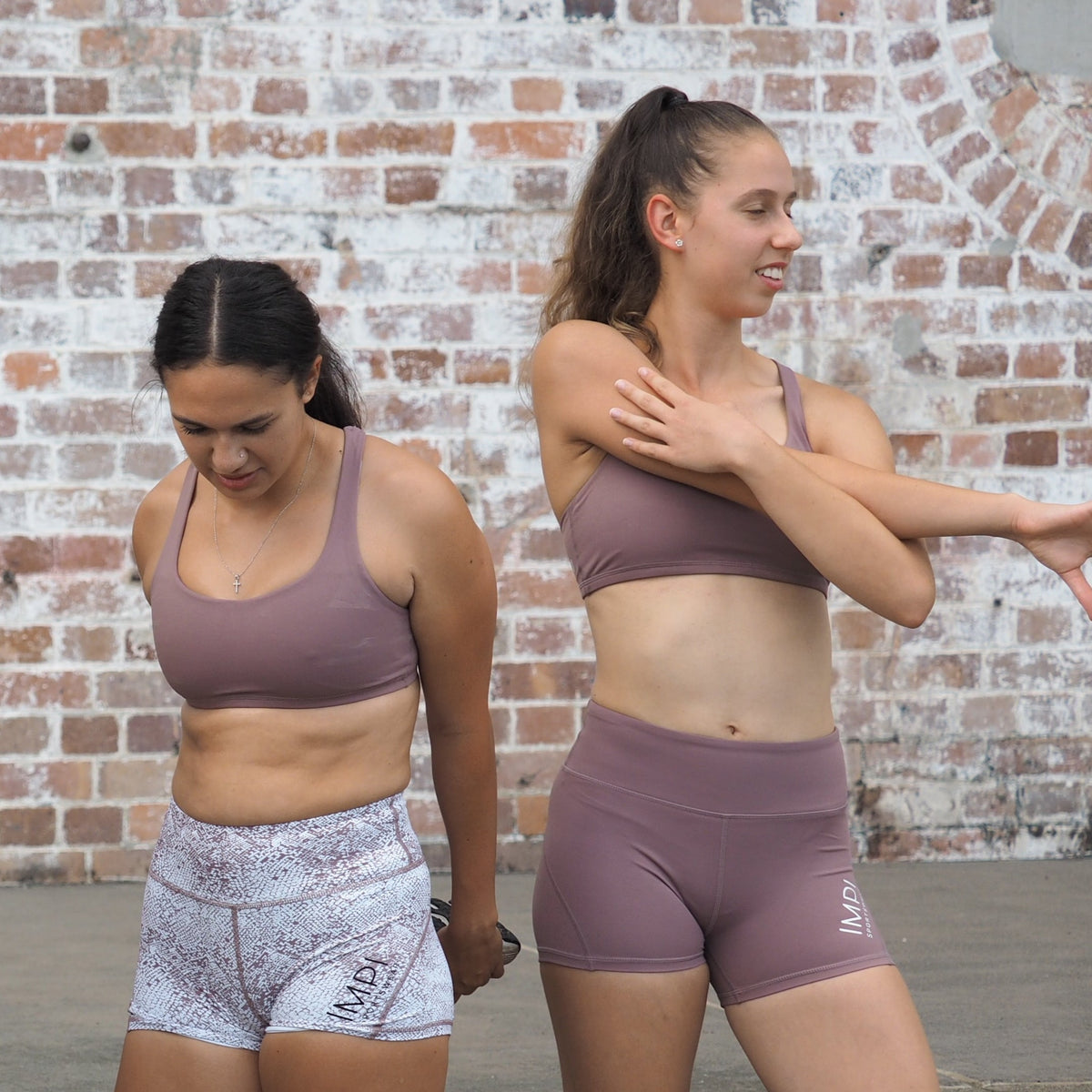 IMPI brown crop top